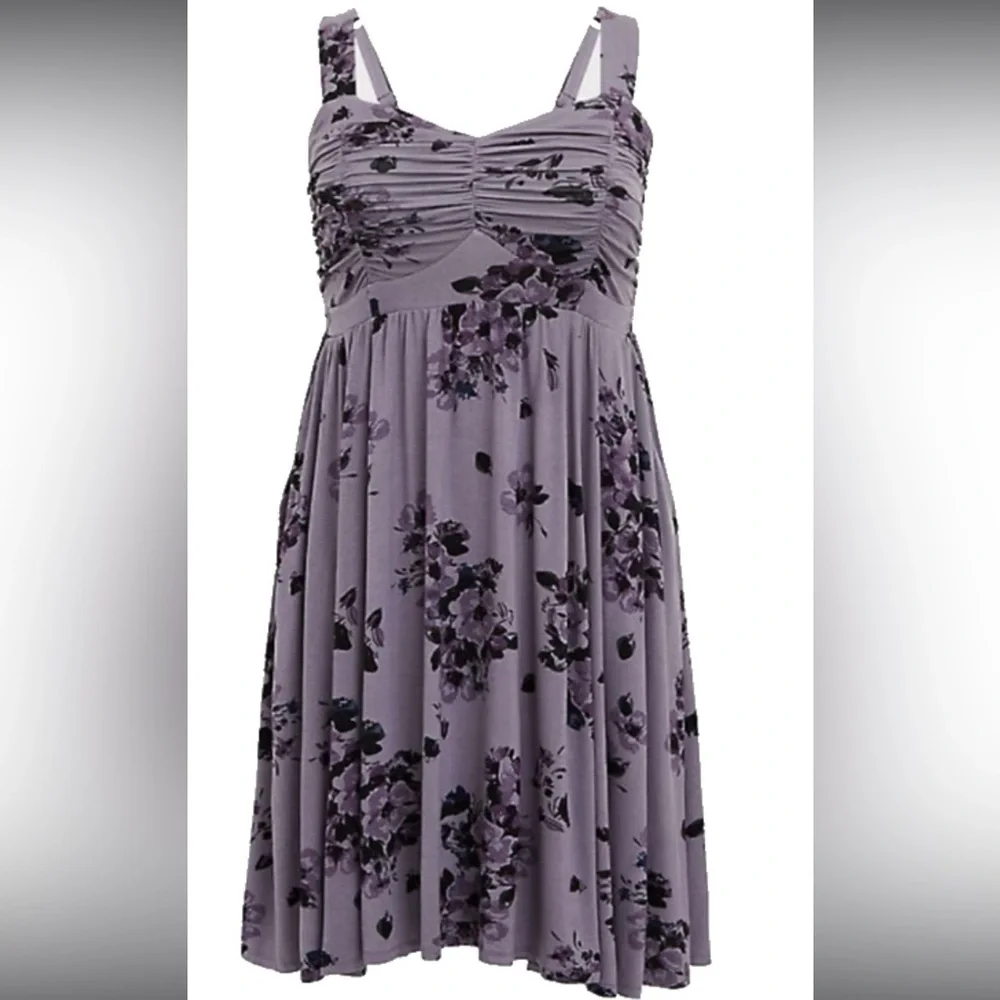 Torrid Plus Size 0 SUPER SOFT SLATE GREY FLORAL RUCHED SKATER DRESS W/ Pockets! - Picture 1 of 7
